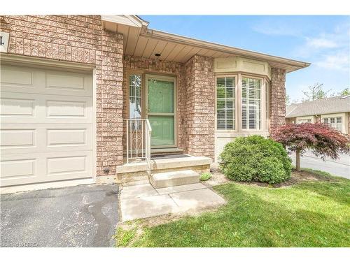 4-10 Courtland Drive, Brantford, ON - Outdoor