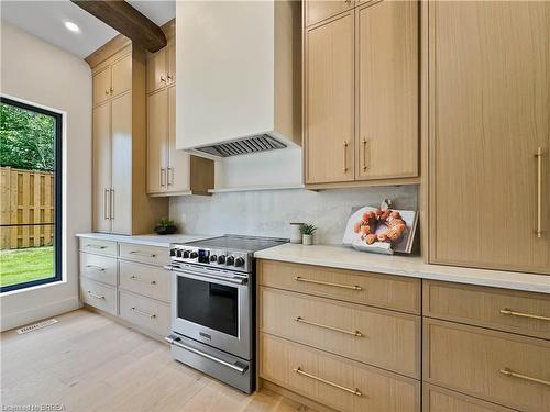 75 Grand River Street S, Paris, ON - Indoor Photo Showing Kitchen