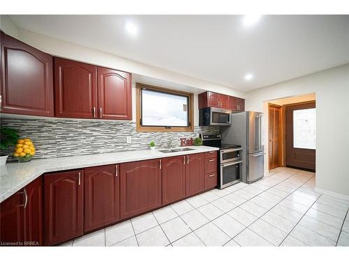 98 Ferguson Avenue N, Hamilton, ON - Indoor Photo Showing Kitchen