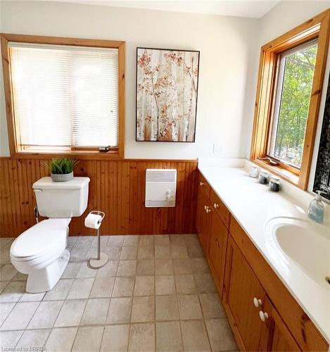 30 Elgin Street, Tobermory, ON - Indoor Photo Showing Bathroom