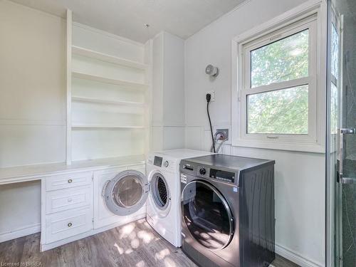36 Lyman Street, London, ON - Indoor Photo Showing Laundry Room