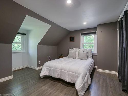 36 Lyman Street, London, ON - Indoor Photo Showing Bedroom