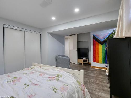 36 Lyman Street, London, ON - Indoor Photo Showing Bedroom
