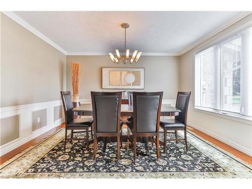 59 Highland Drive, Brantford, ON - Indoor Photo Showing Dining Room