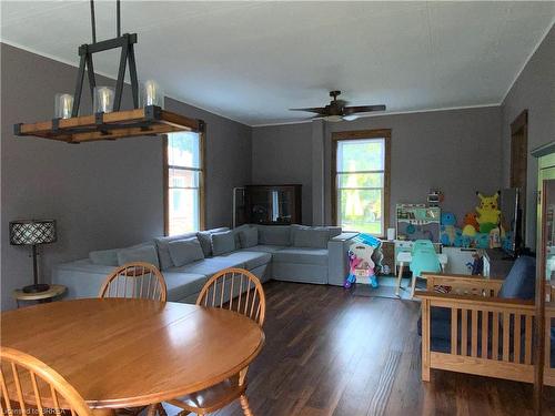 41 Capron Street, Paris, ON - Indoor Photo Showing Dining Room