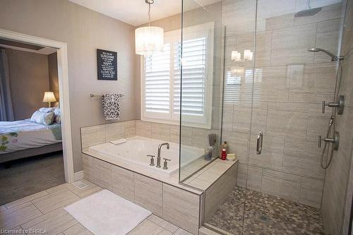 6-158 Willow Street, Paris, ON - Indoor Photo Showing Bathroom