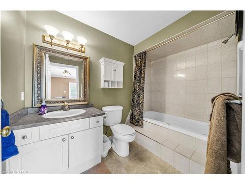 13 Philip Street, Brantford, ON - Indoor Photo Showing Bathroom