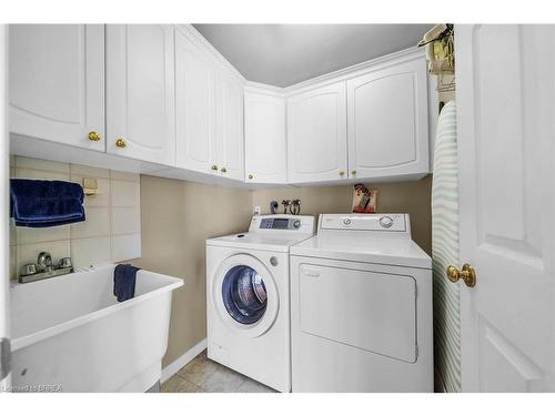 13 Philip Street, Brantford, ON - Indoor Photo Showing Laundry Room