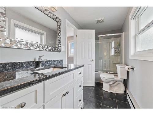 36 Mohawk Drive, St. Catharines, ON - Indoor Photo Showing Bathroom