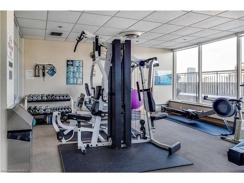 201-25 Maitland Street, Toronto, ON - Indoor Photo Showing Gym Room
