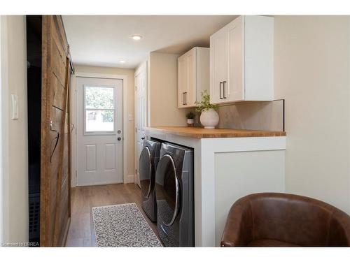 16 Church Street W, Scotland, ON - Indoor Photo Showing Laundry Room