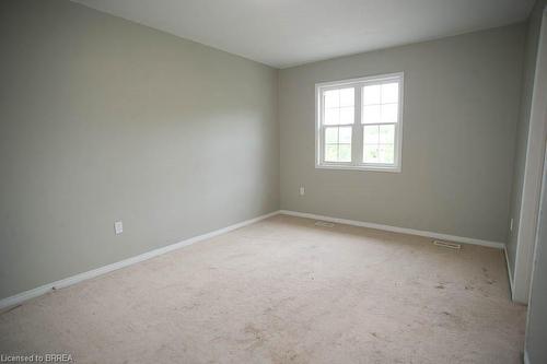 26 Hoodless Court, Brantford, ON - Indoor Photo Showing Other Room