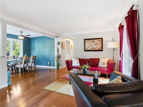 268 German School Road, Paris, ON - Indoor Photo Showing Living Room