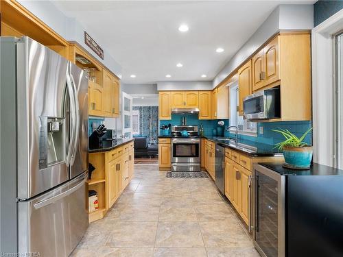 268 German School Road, Paris, ON - Indoor Photo Showing Kitchen