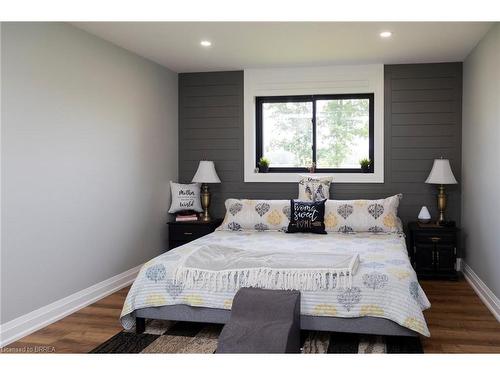 41 Seventh Conc Road, Burford, ON - Indoor Photo Showing Bedroom