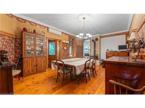 61 King Street N, Oakland, ON - Indoor Photo Showing Dining Room