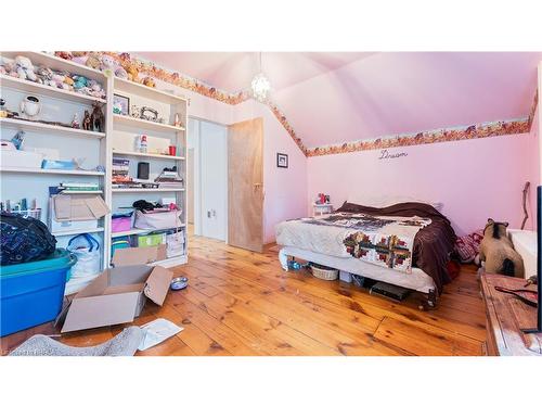 61 King Street N, Oakland, ON - Indoor Photo Showing Bedroom