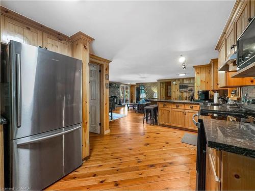 31 Fowke Lake Road, Lount, ON - Indoor Photo Showing Kitchen