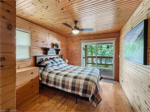 31 Fowke Lake Road, Lount, ON - Indoor Photo Showing Bedroom