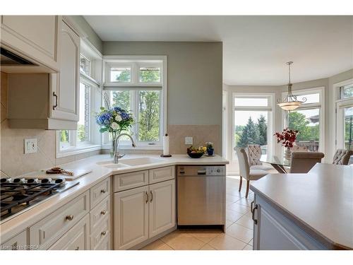 95 St George Road, Paris, ON - Indoor Photo Showing Kitchen With Upgraded Kitchen