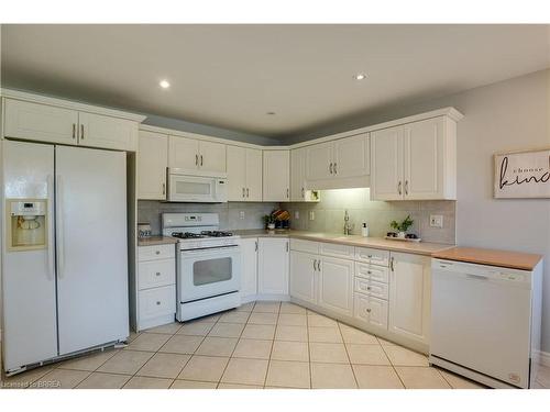 95 St George Road, Paris, ON - Indoor Photo Showing Kitchen