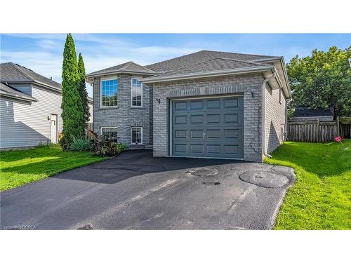 45 Brewster Way, Brantford, ON - Outdoor