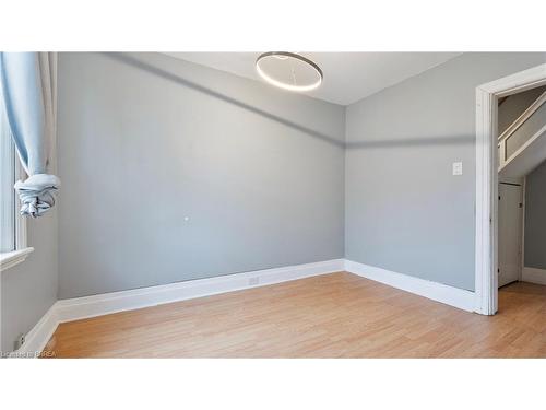 125 Campbell Avenue, Hamilton, ON - Indoor Photo Showing Other Room