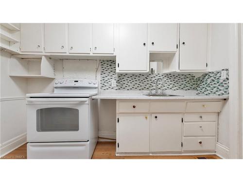 125 Campbell Avenue, Hamilton, ON - Indoor Photo Showing Kitchen