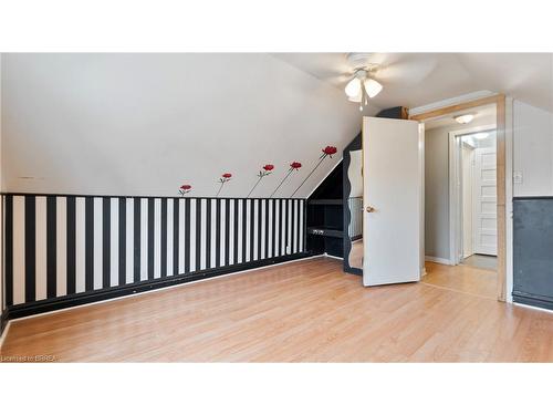 125 Campbell Avenue, Hamilton, ON - Indoor Photo Showing Other Room