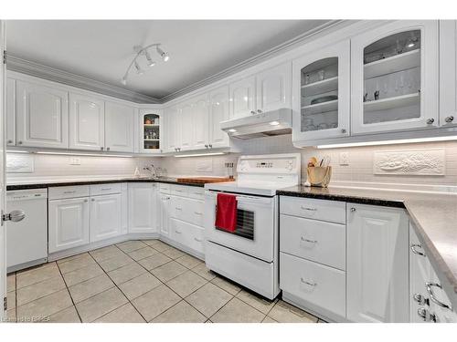 328-36 Hayhurst Road, Brantford, ON - Indoor Photo Showing Kitchen