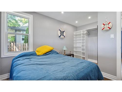 183 Blue Water Parkway, Selkirk, ON - Indoor Photo Showing Bedroom