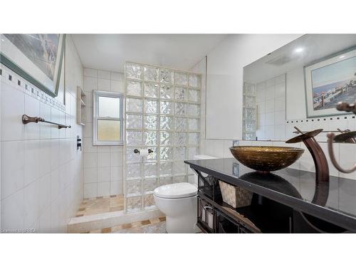 183 Blue Water Parkway, Selkirk, ON - Indoor Photo Showing Bathroom