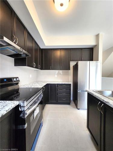 21-620 Colborne Street W, Brantford, ON - Indoor Photo Showing Kitchen With Stainless Steel Kitchen