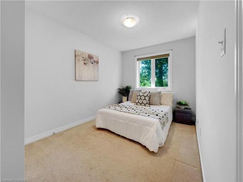 58 Myers Lane, Hamilton, ON - Indoor Photo Showing Bedroom