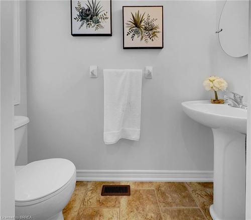 58 Myers Lane, Hamilton, ON - Indoor Photo Showing Bathroom