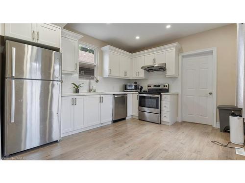 33 Highland Avenue, Hamilton, ON - Indoor Photo Showing Kitchen With Stainless Steel Kitchen