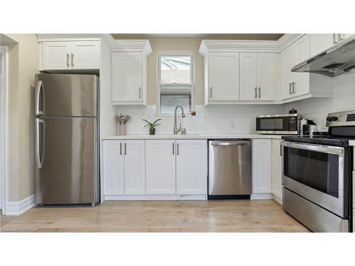 33 Highland Avenue, Hamilton, ON - Indoor Photo Showing Kitchen With Stainless Steel Kitchen