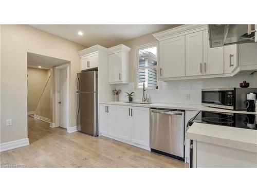 33 Highland Avenue, Hamilton, ON - Indoor Photo Showing Kitchen With Stainless Steel Kitchen