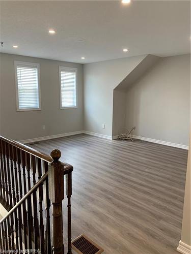 7 Hollinrake Avenue, Brantford, ON - Indoor Photo Showing Other Room