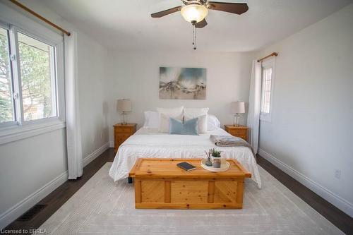 15 Pinto Court, Brantford, ON - Indoor Photo Showing Bedroom