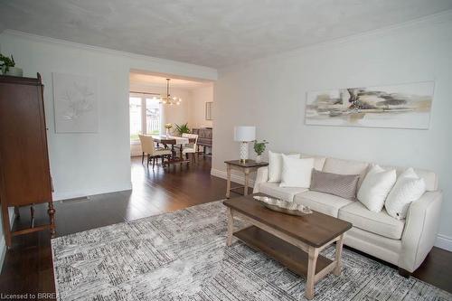 15 Pinto Court, Brantford, ON - Indoor Photo Showing Living Room