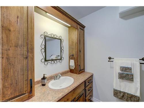 11370 Culloden Road, Aylmer, ON - Indoor Photo Showing Bathroom