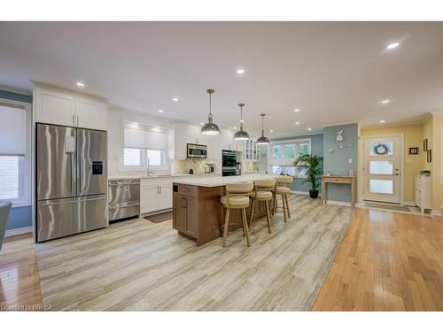 28 Blackfriar Lane, Brantford, ON - Indoor Photo Showing Kitchen With Stainless Steel Kitchen With Upgraded Kitchen