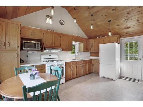 391 Pine Drive, Bancroft, ON - Indoor Photo Showing Kitchen