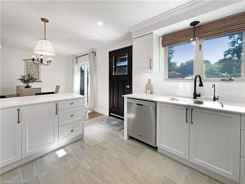 9 Normandy Circle, Simcoe, ON - Indoor Photo Showing Kitchen