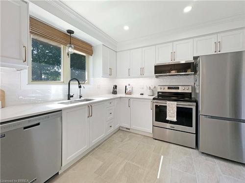 9 Normandy Circle, Simcoe, ON - Indoor Photo Showing Kitchen