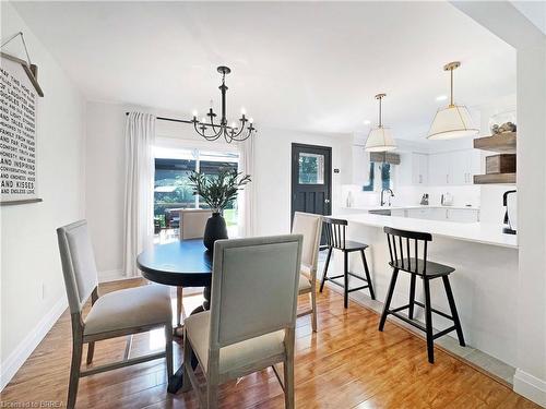 9 Normandy Circle, Simcoe, ON - Indoor Photo Showing Dining Room