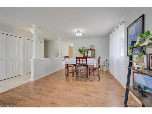 217 Balmoral Drive, Brantford, ON - Indoor Photo Showing Dining Room