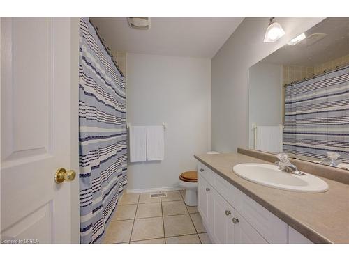 217 Balmoral Drive, Brantford, ON - Indoor Photo Showing Bathroom