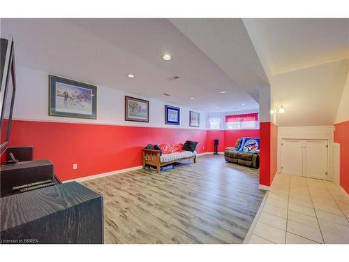 217 Balmoral Drive, Brantford, ON - Indoor Photo Showing Other Room